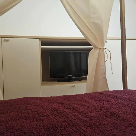 Апартаменты Gloria House